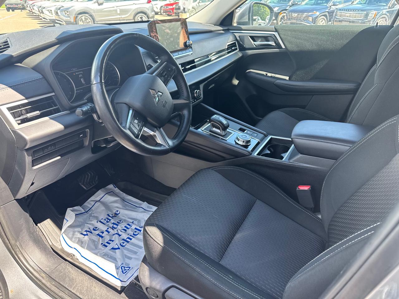 2023 Mitsubishi Outlander SE 4DR S-AWC Photo