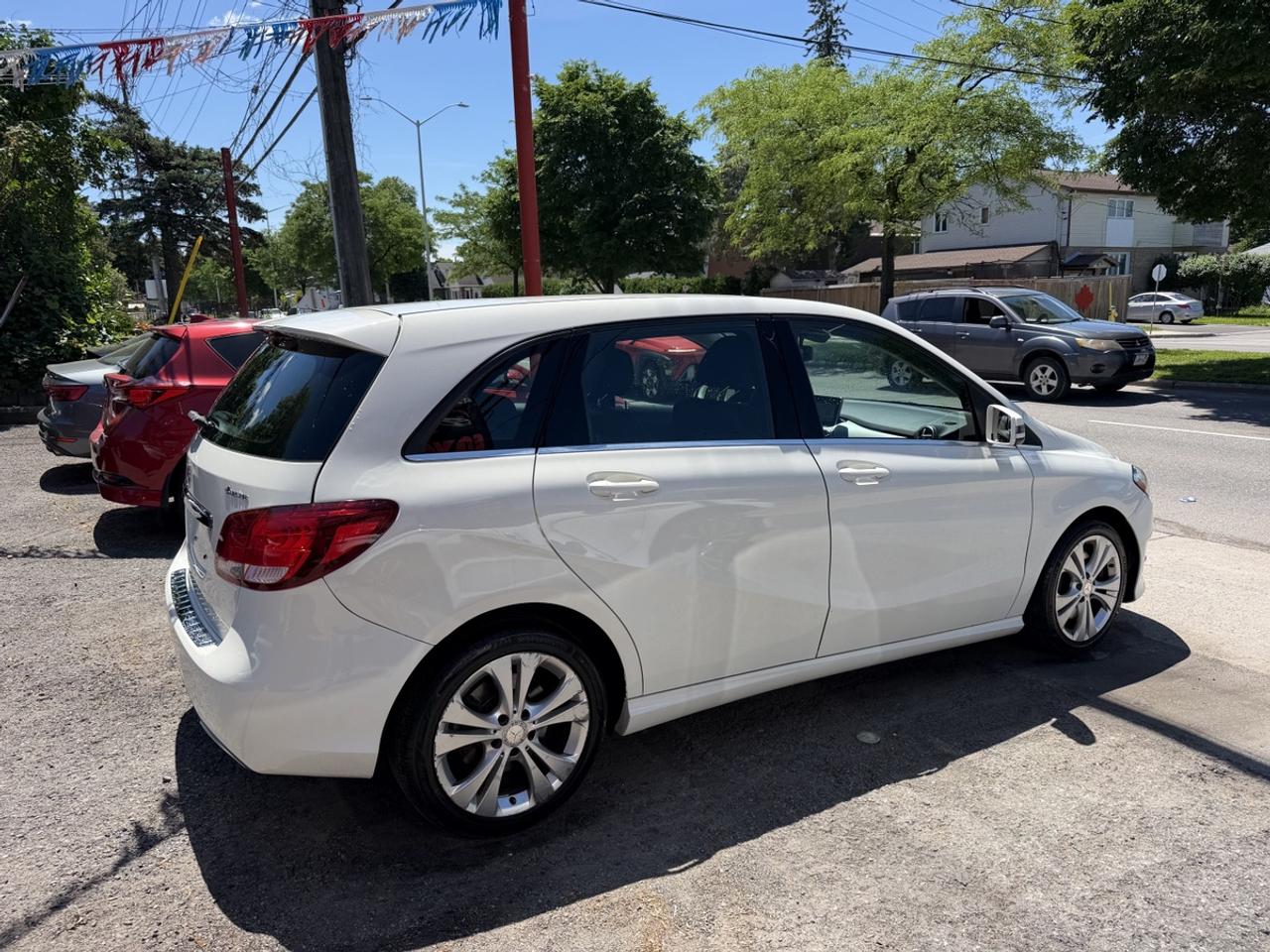 2016 Mercedes-Benz B-Class B 250 4-MATIC Photo