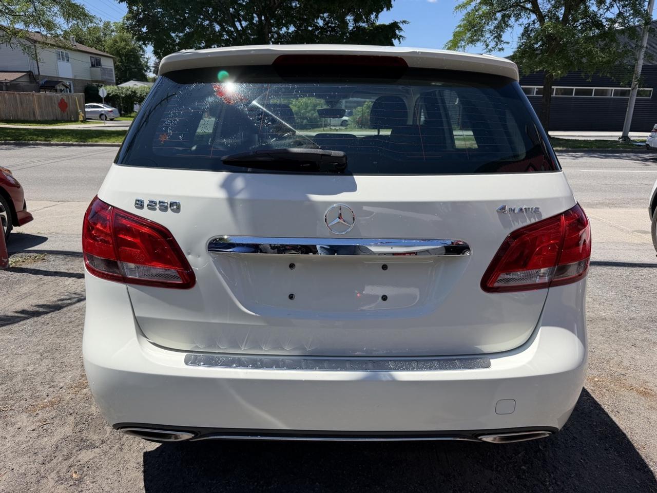 2016 Mercedes-Benz B-Class B 250 4-MATIC Photo