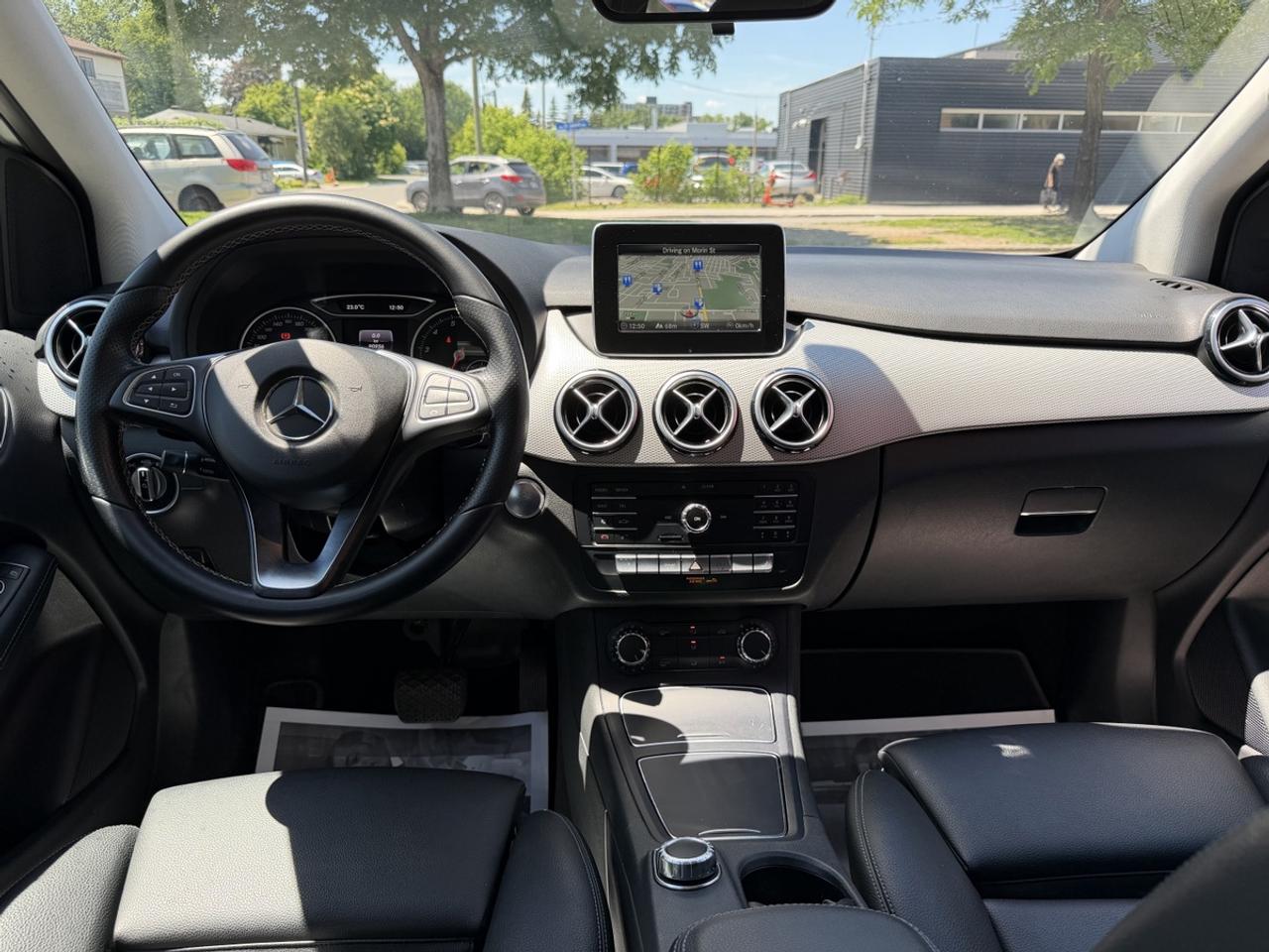 2016 Mercedes-Benz B-Class B 250 4-MATIC Photo