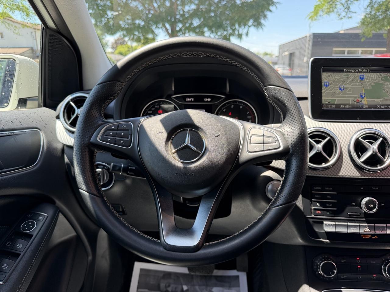 2016 Mercedes-Benz B-Class B 250 4-MATIC Photo