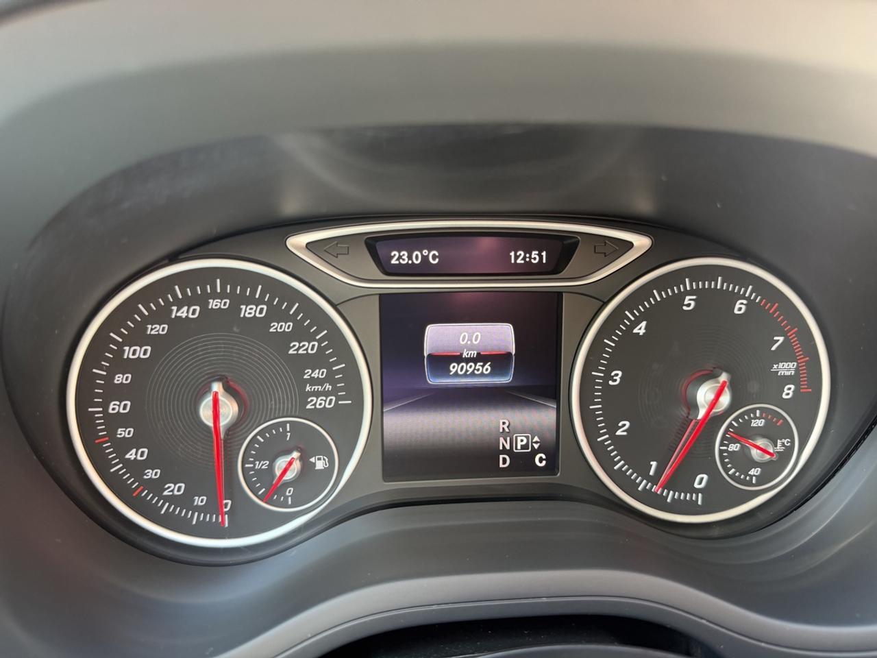 2016 Mercedes-Benz B-Class B 250 4-MATIC Photo