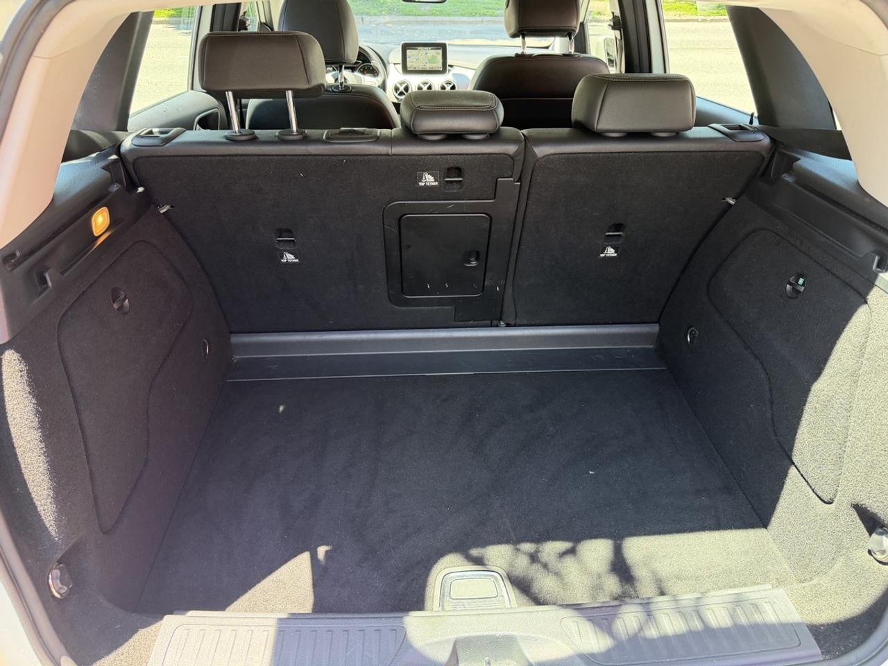 2016 Mercedes-Benz B-Class B 250 4-MATIC Photo