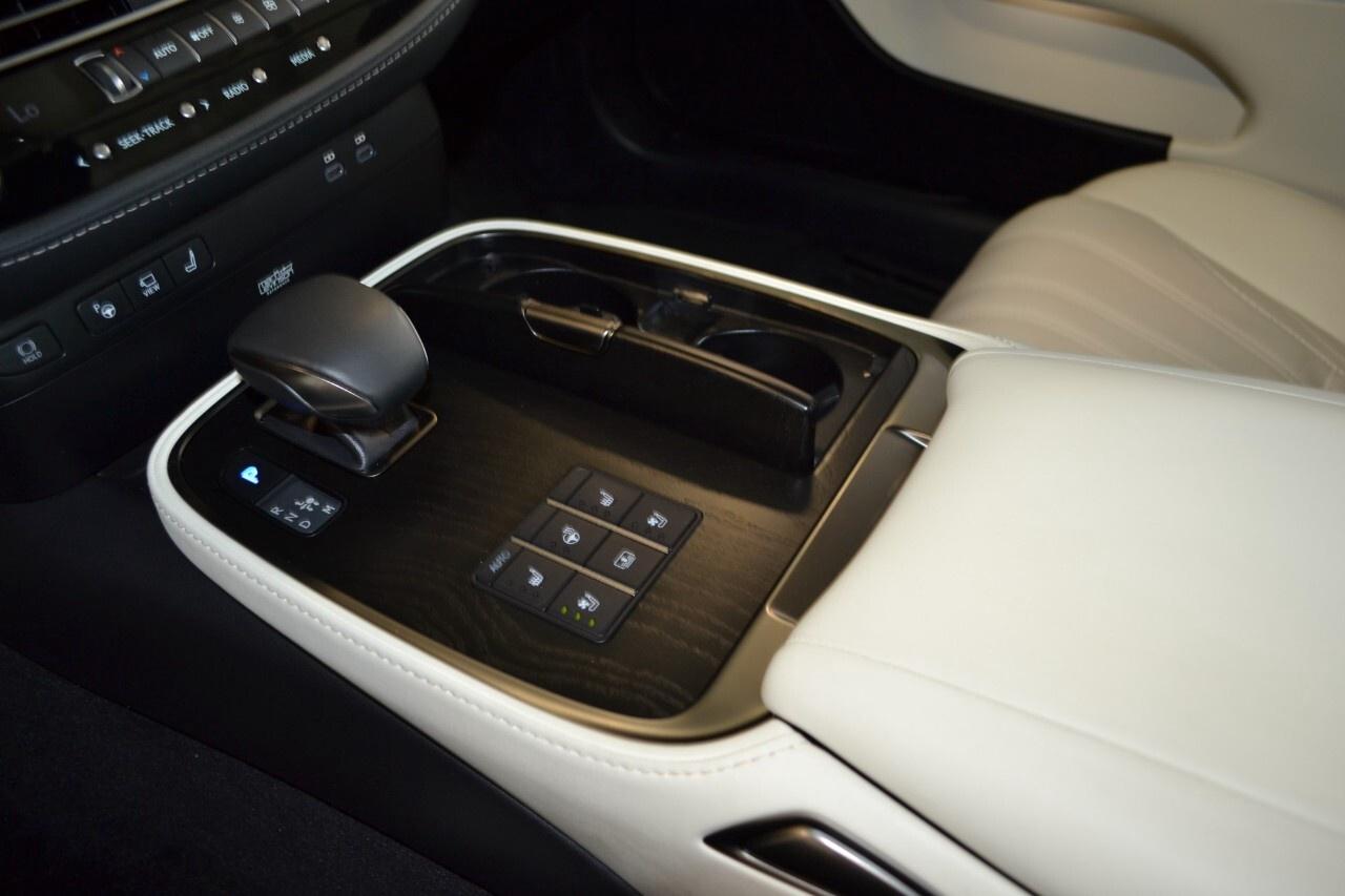 2024 Lexus LS500 EXECUTIVE Photo