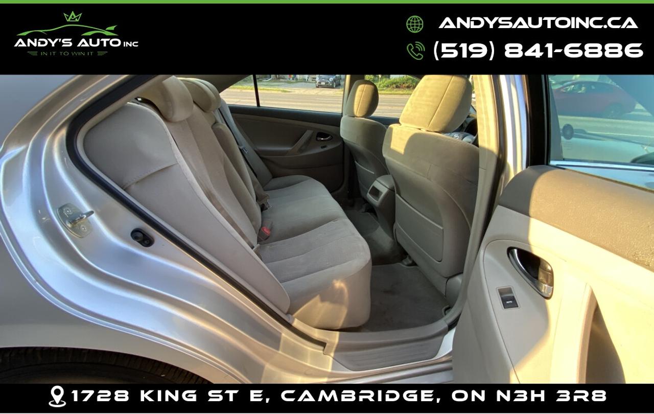 2010 Toyota Camry SE ! 4CYL ! NO ACCIDENTS ! AUTO ! SE  4CYL ! NO ACCIDENTS ! AUTO ! Photo