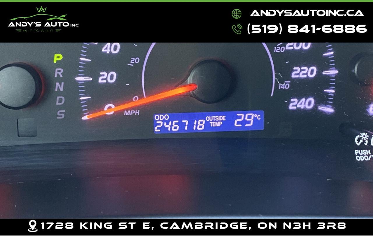 2010 Toyota Camry SE ! 4CYL ! NO ACCIDENTS ! AUTO ! SE  4CYL ! NO ACCIDENTS ! AUTO ! Photo