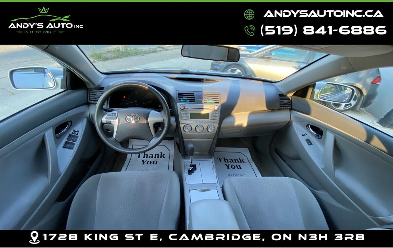 2010 Toyota Camry SE ! 4CYL ! NO ACCIDENTS ! AUTO ! SE  4CYL ! NO ACCIDENTS ! AUTO ! Photo