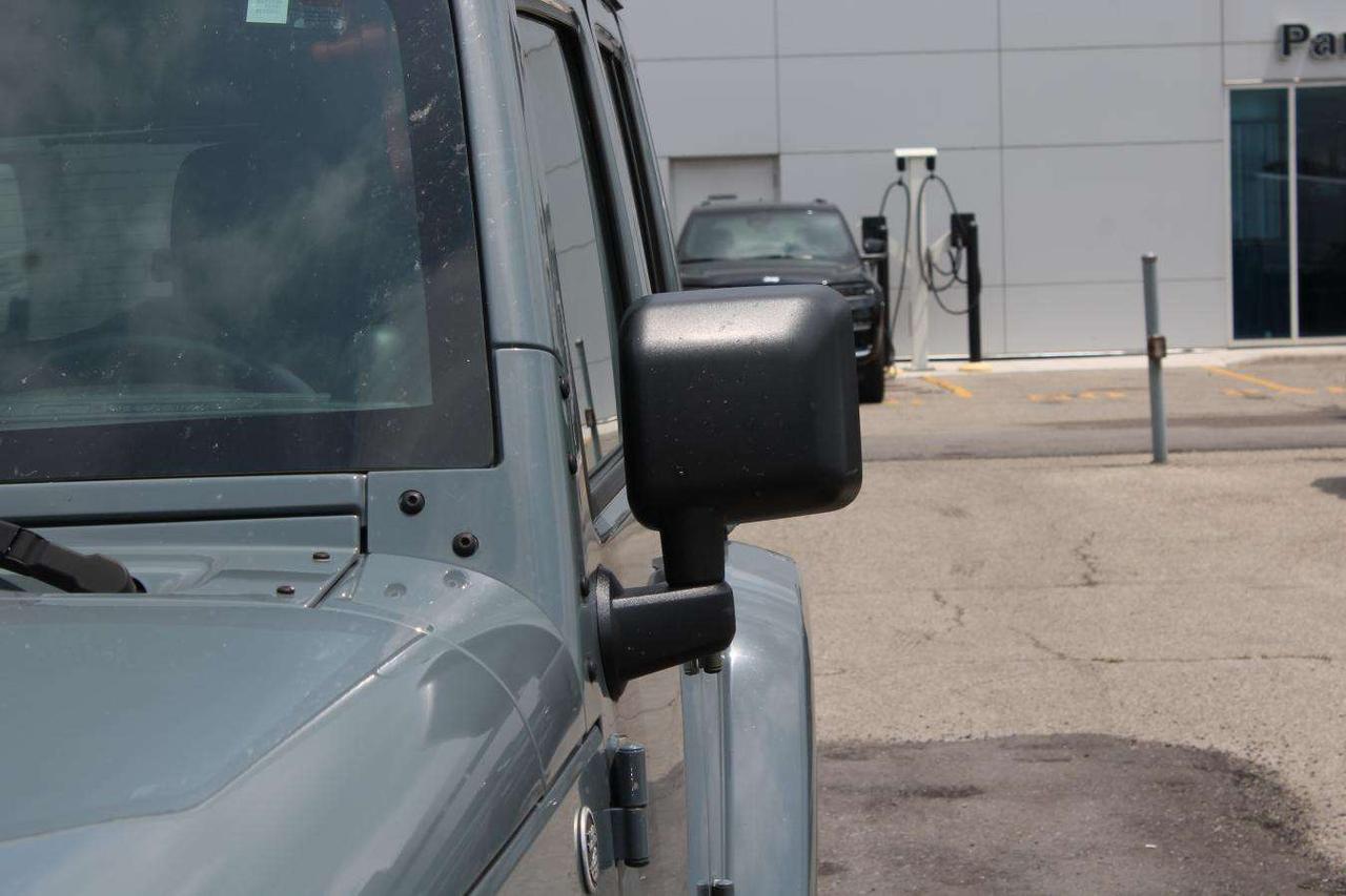 2014 Jeep Wrangler 4WD Sahara  Gps SiriusXM HtdSeats SideSteps Cruise Photo