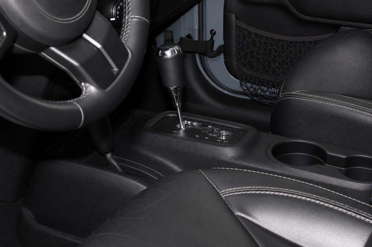 2014 Jeep Wrangler 4WD Sahara  Gps SiriusXM HtdSeats SideSteps Cruise Photo