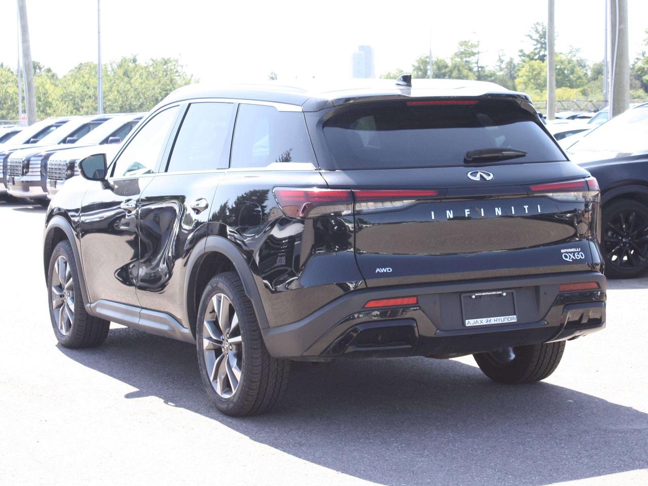 2023 Infiniti QX60 LUXE / Leather / 360 Camera / Heated Seats Photo