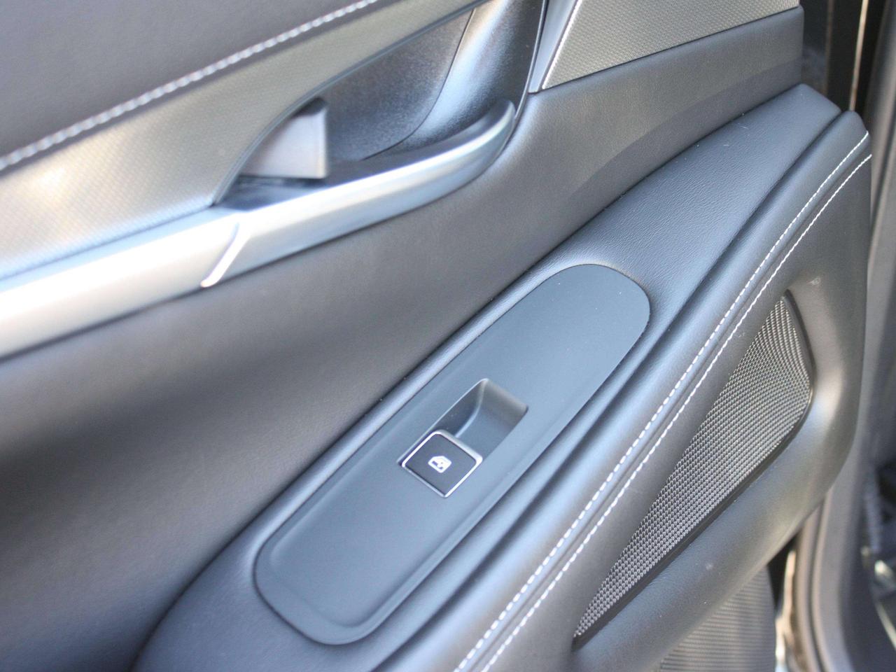 2023 Infiniti QX60 LUXE / Leather / 360 Camera / Heated Seats Photo