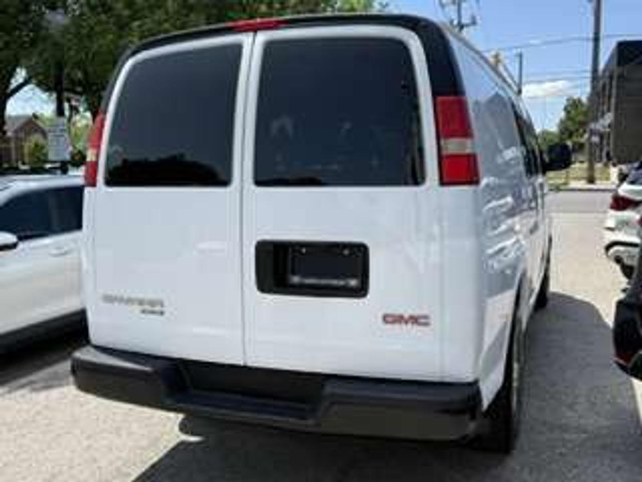 2014 GMC Savana Excellent Condition Clean Carfax Photo
