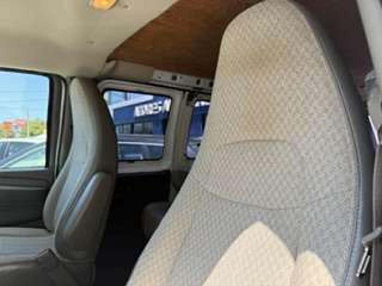 2014 GMC Savana Excellent Condition Clean Carfax Photo
