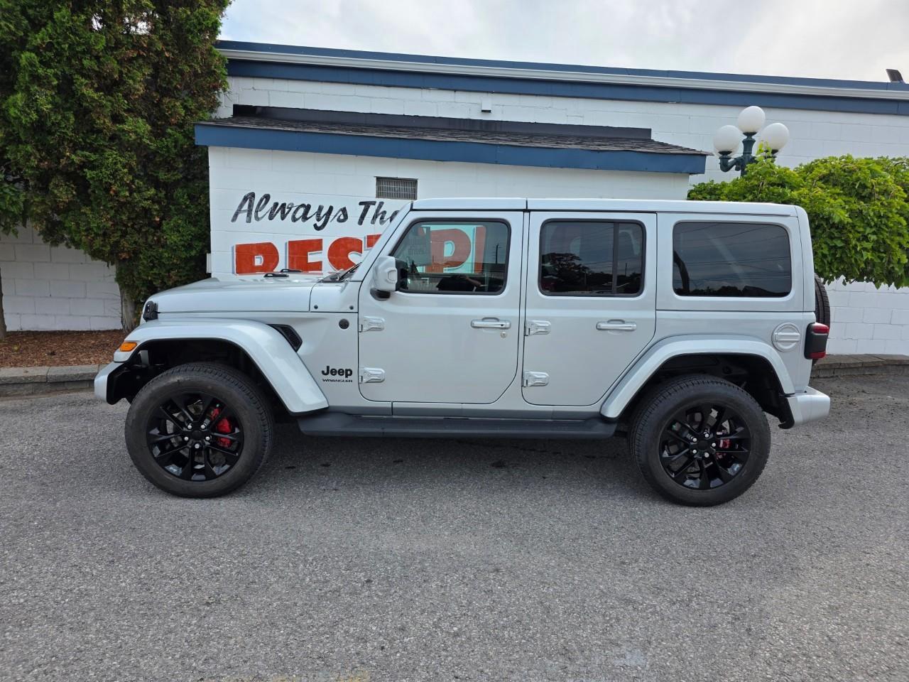 2023 Jeep Wrangler SAHARA 4DR 4X4 Photo