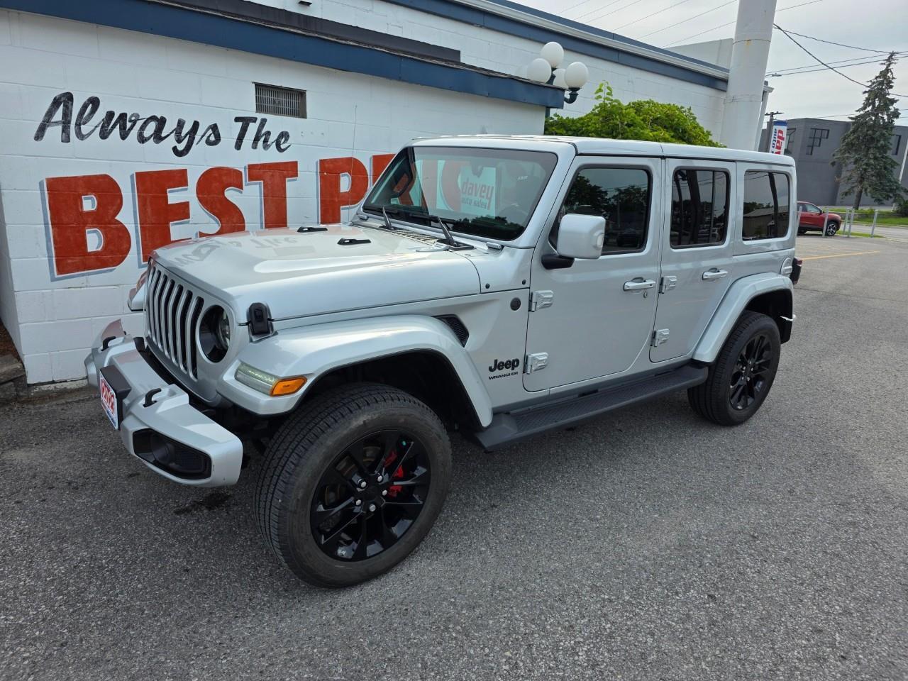 2023 Jeep Wrangler SAHARA 4DR 4X4 Photo