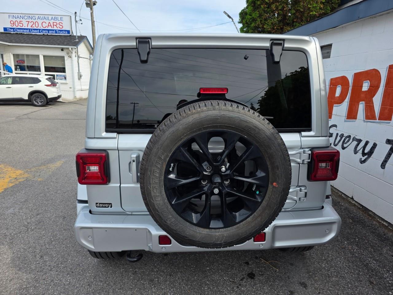 2023 Jeep Wrangler SAHARA 4DR 4X4 Photo