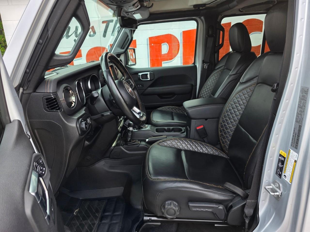 2023 Jeep Wrangler SAHARA 4DR 4X4 Photo