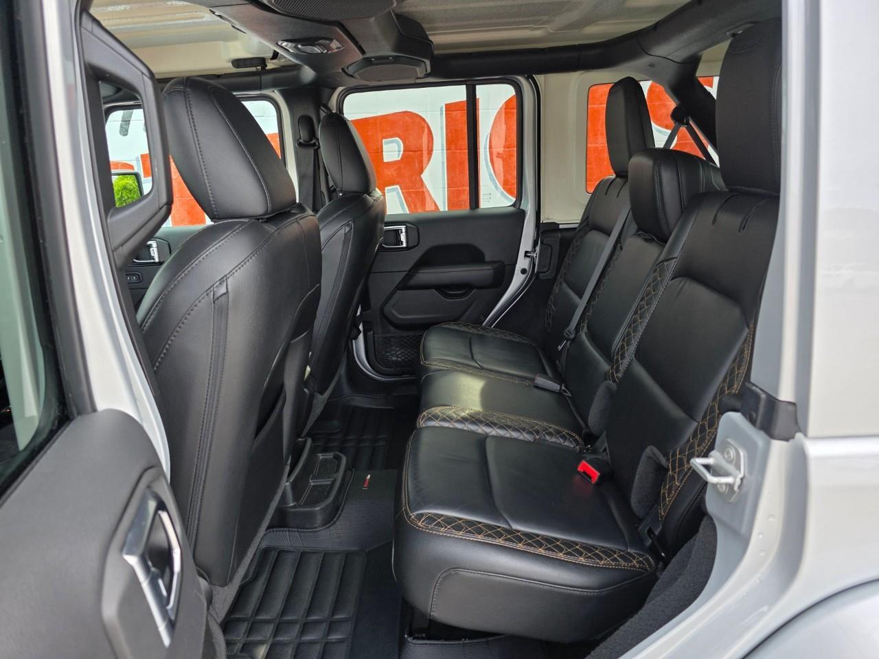 2023 Jeep Wrangler SAHARA 4DR 4X4 Photo