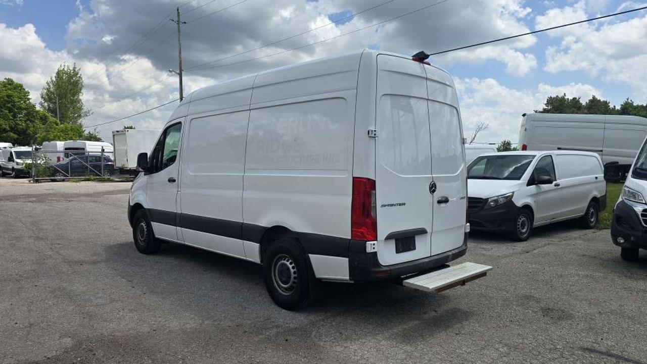 2021 Mercedes-Benz Sprinter 3.0L V6 Diesel - 2500 - 144WB - High Roo - HCV-407808 - -None Photo