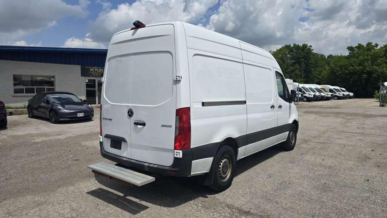 2021 Mercedes-Benz Sprinter 3.0L V6 Diesel - 2500 - 144WB - High Roo - HCV-407808 - -None Photo
