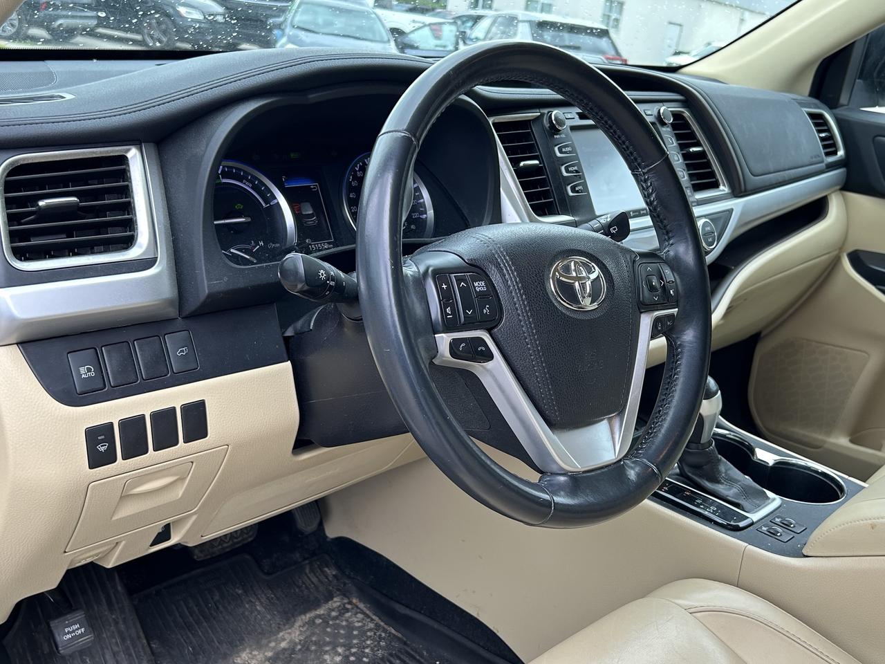 2017 Toyota Highlander Hybrid XLE Hybrid AWD Photo