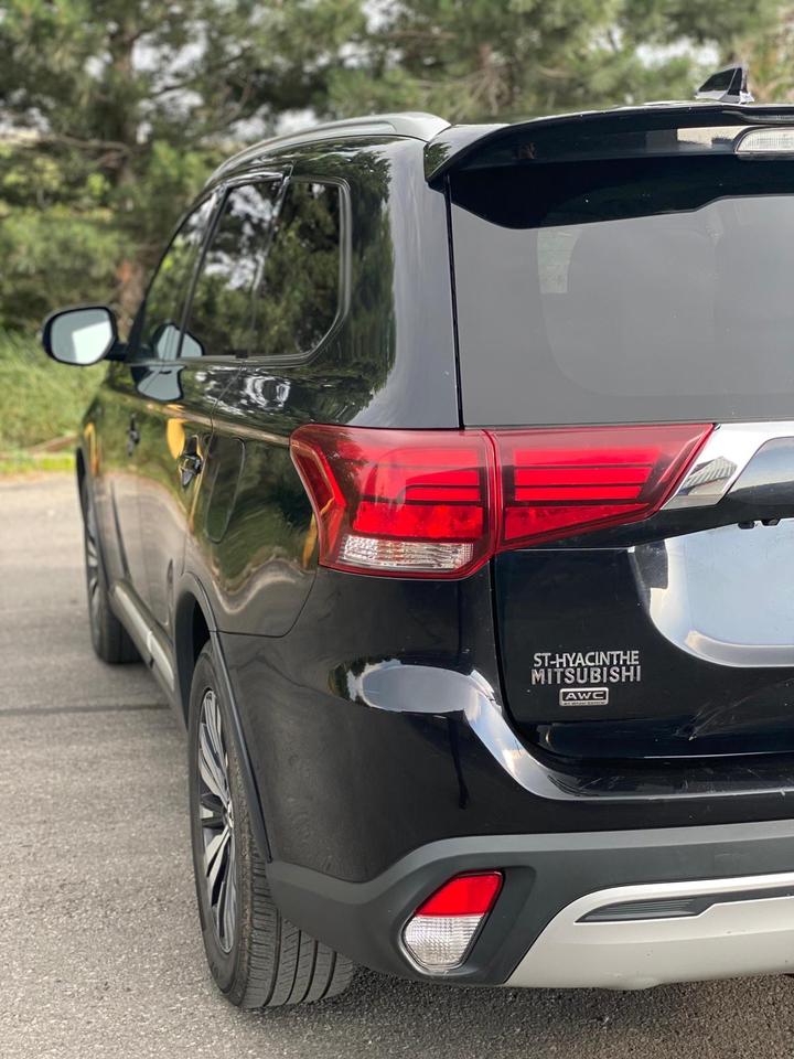 2019 Mitsubishi Outlander SE Touring AWC | NO ACCIDENT | Leather | Sun Roof Photo