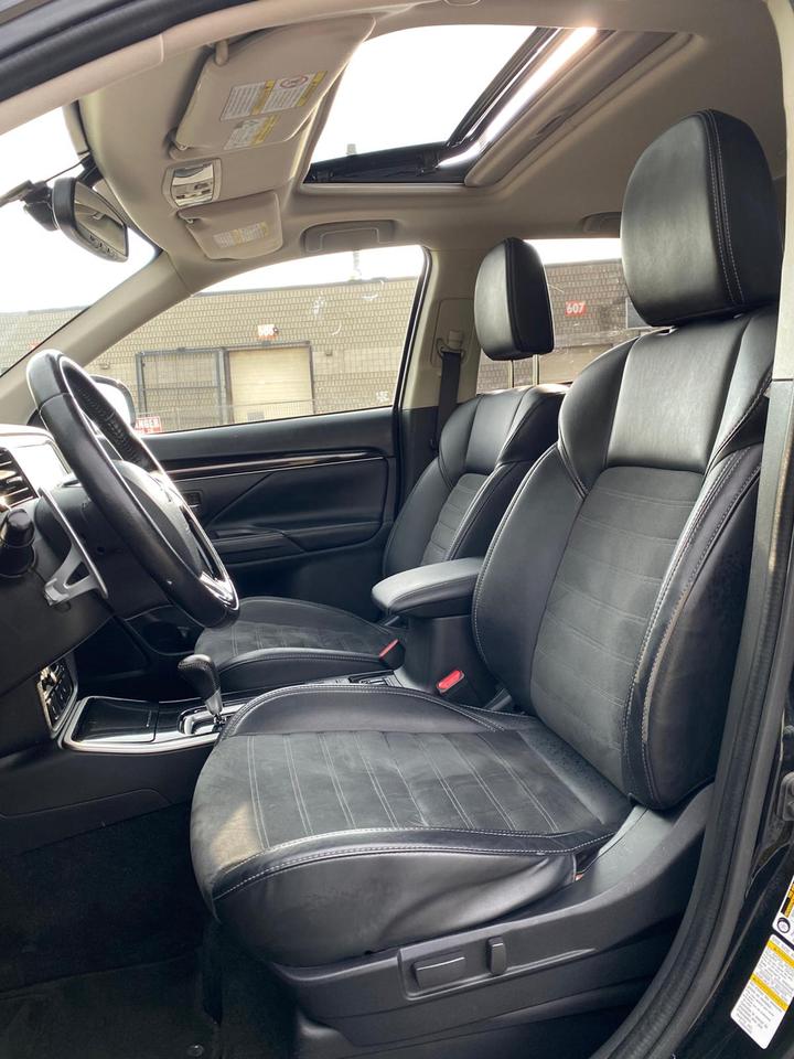 2019 Mitsubishi Outlander SE Touring AWC | NO ACCIDENT | Leather | Sun Roof Photo
