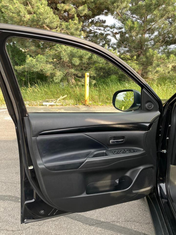2019 Mitsubishi Outlander SE Touring AWC | NO ACCIDENT | Leather | Sun Roof Photo