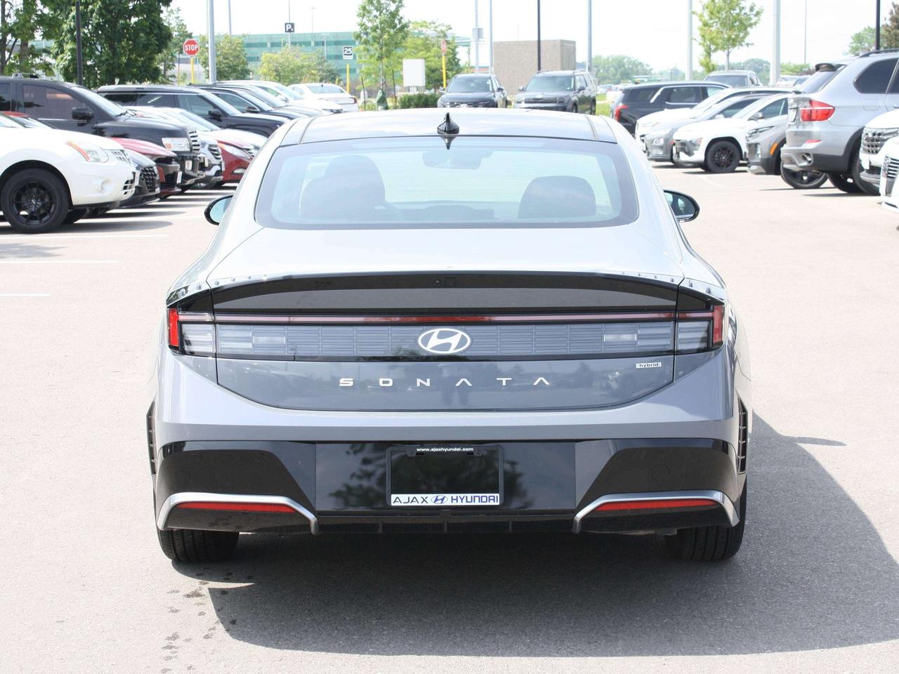 2026 Hyundai Sonata Demo Special Rates from 3.49% Photo4