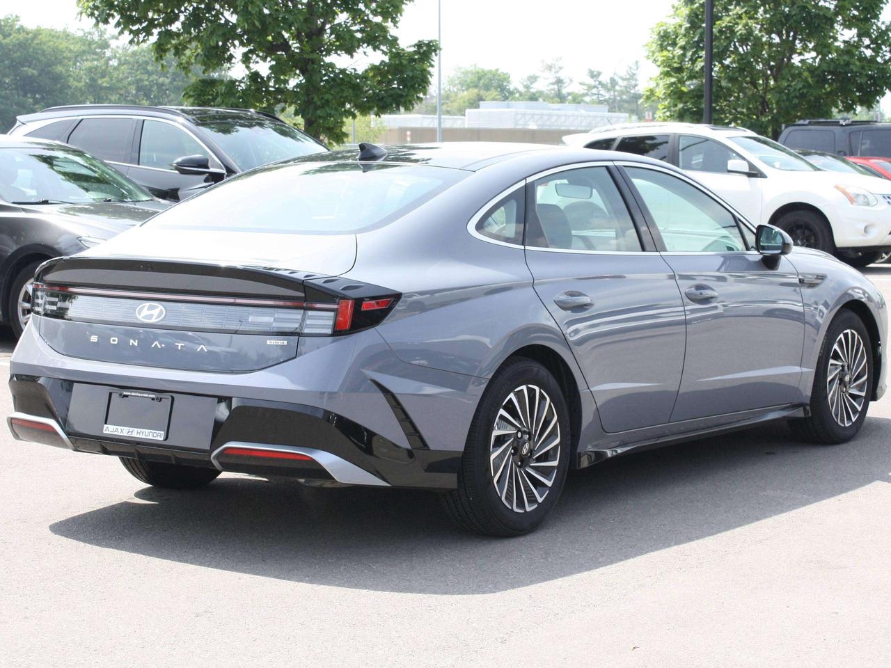 2026 Hyundai Sonata Demo Special Rates from 3.49% Photo3