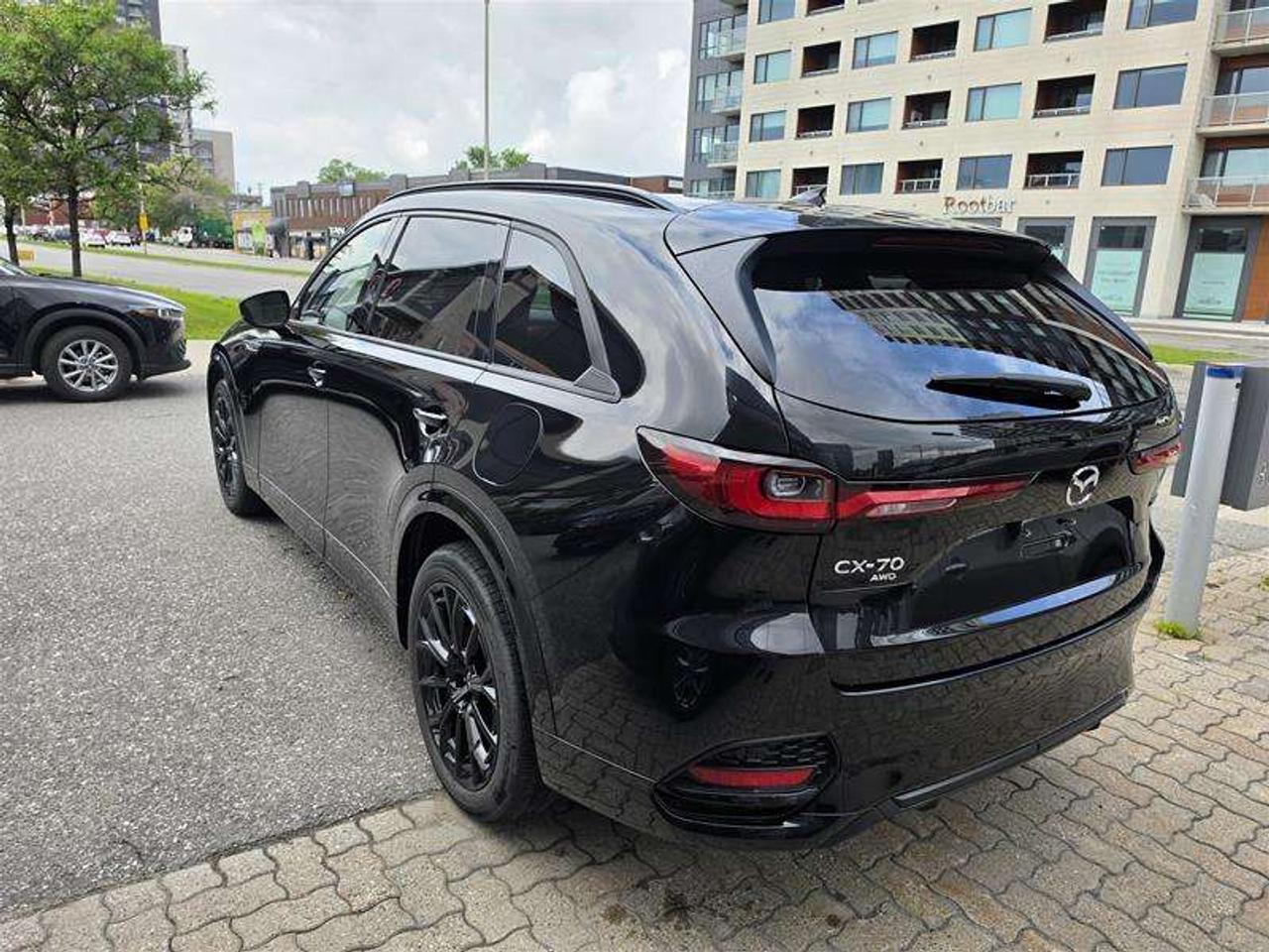 2025 Mazda CX-70 MHEV GT-P AWD Leather Panoramic Sunroof Photo