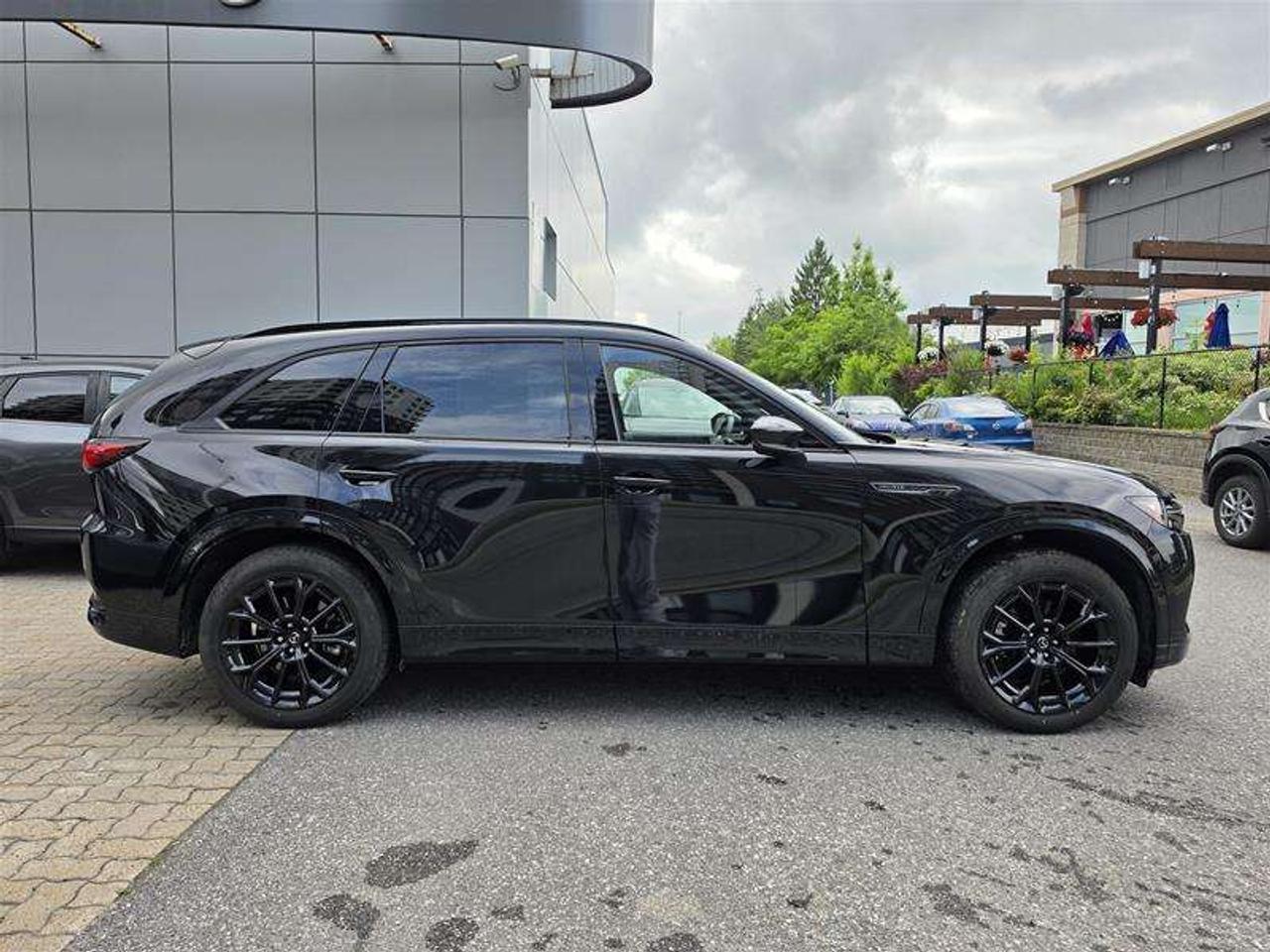 2025 Mazda CX-70 MHEV GT-P AWD Leather Panoramic Sunroof Photo