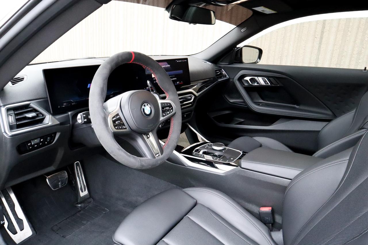 2023 BMW M240  Photo