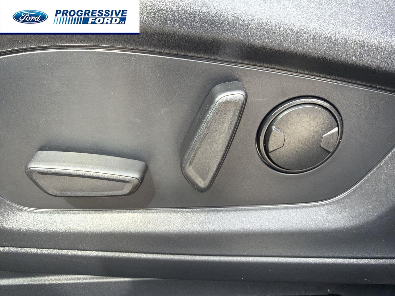 2026 Ford Explorer Active 4dr 4x4 Photo