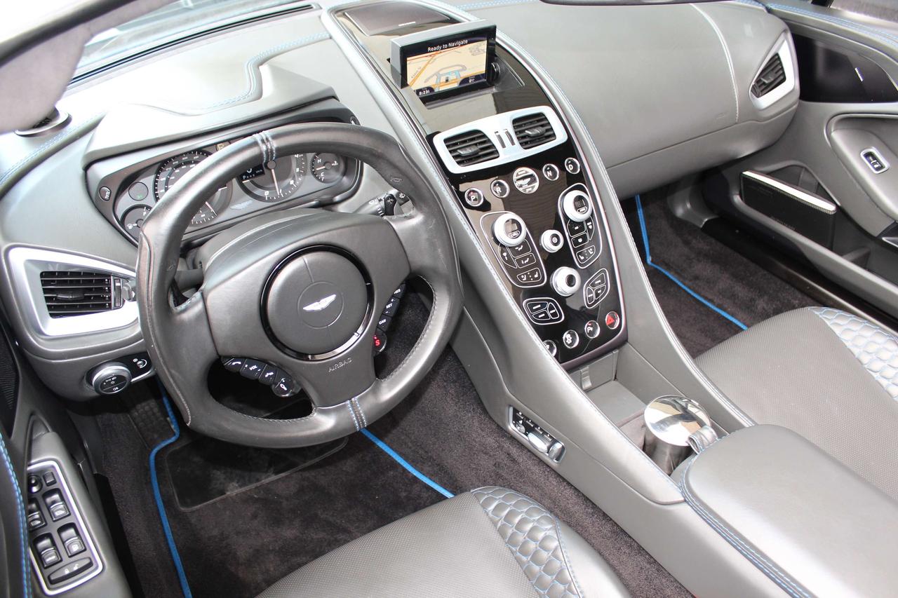 2014 Aston Martin Vanquish VOLANTE - CARBON FIBER SPORTS PKG - BANG&OLUFSEN Photo
