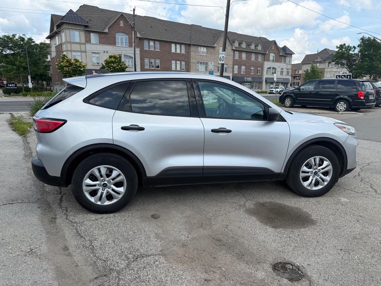 2020 Ford Escape S Photo