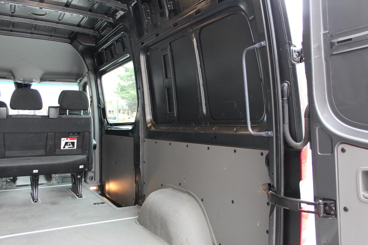 2017 Mercedes-Benz Sprinter Crew Van 5 PASSENGERS" - "3.0L DIESEL Photo