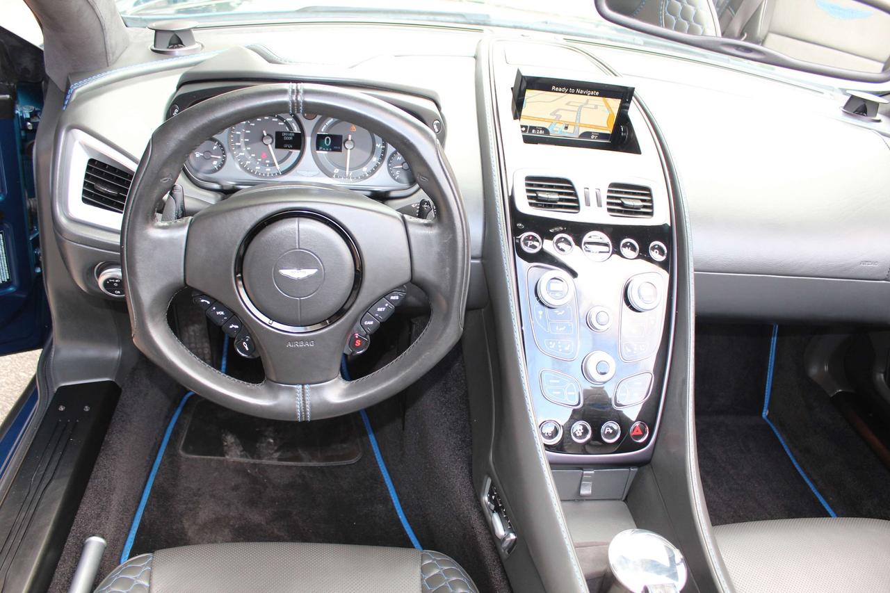 2014 Aston Martin Vanquish VOLANTE - CARBON FIBER SPORTS PKG - BANG&OLUFSEN Photo