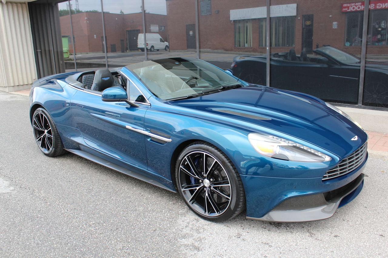 2014 Aston Martin Vanquish VOLANTE - CARBON FIBER SPORTS PKG - BANG&OLUFSEN Photo