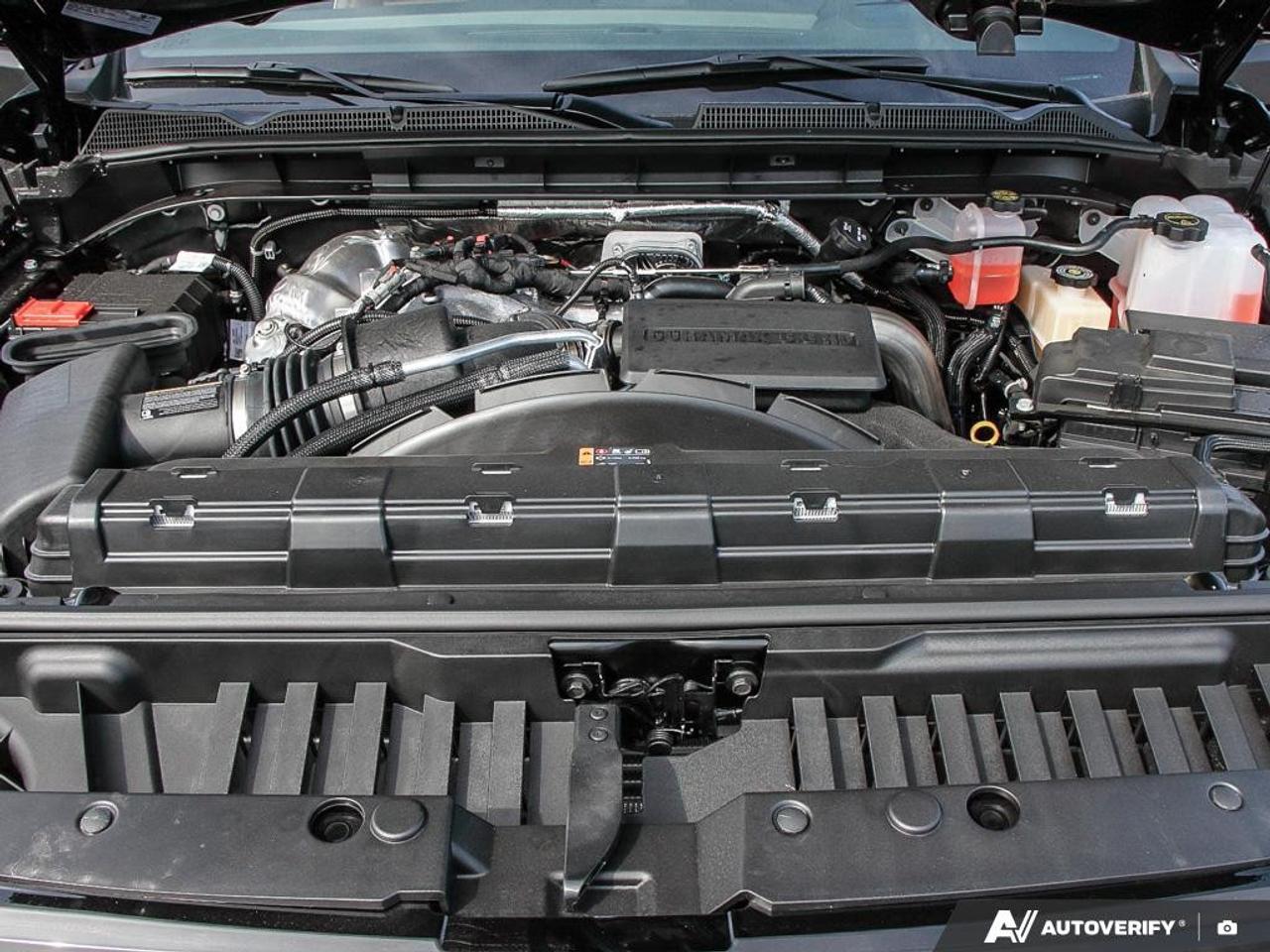 2026 GMC SIERRA 2500HD Crew Cab Standard Box 4-Wheel Drive Denali Ultimate Photo