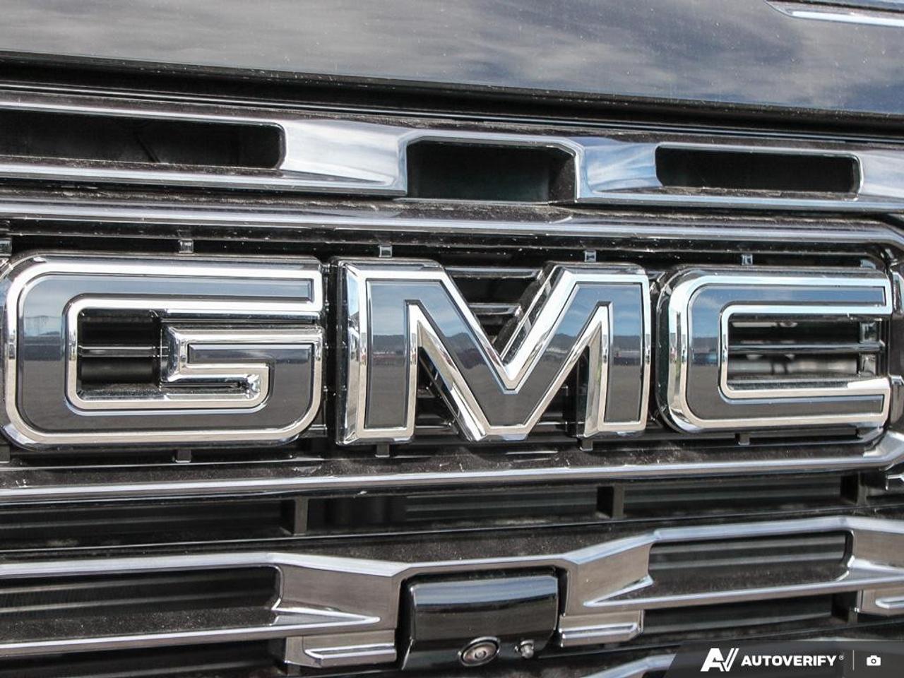 2026 GMC SIERRA 2500HD Crew Cab Standard Box 4-Wheel Drive Denali Ultimate Photo