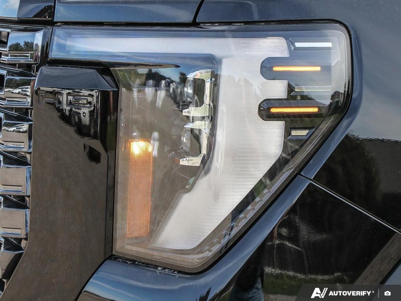 2026 GMC SIERRA 2500HD Crew Cab Standard Box 4-Wheel Drive Denali Ultimate Photo