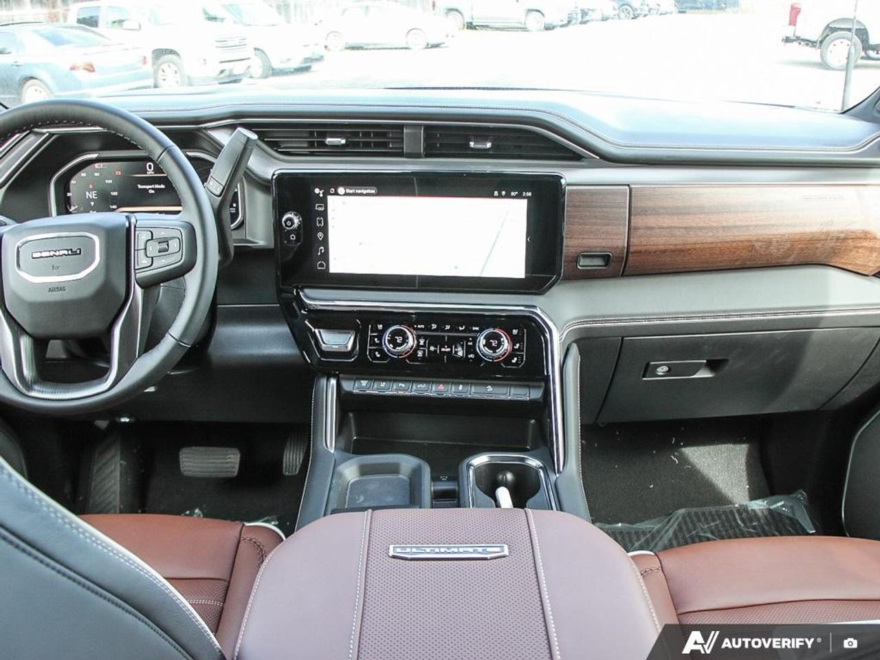 2026 GMC SIERRA 2500HD Crew Cab Standard Box 4-Wheel Drive Denali Ultimate Photo