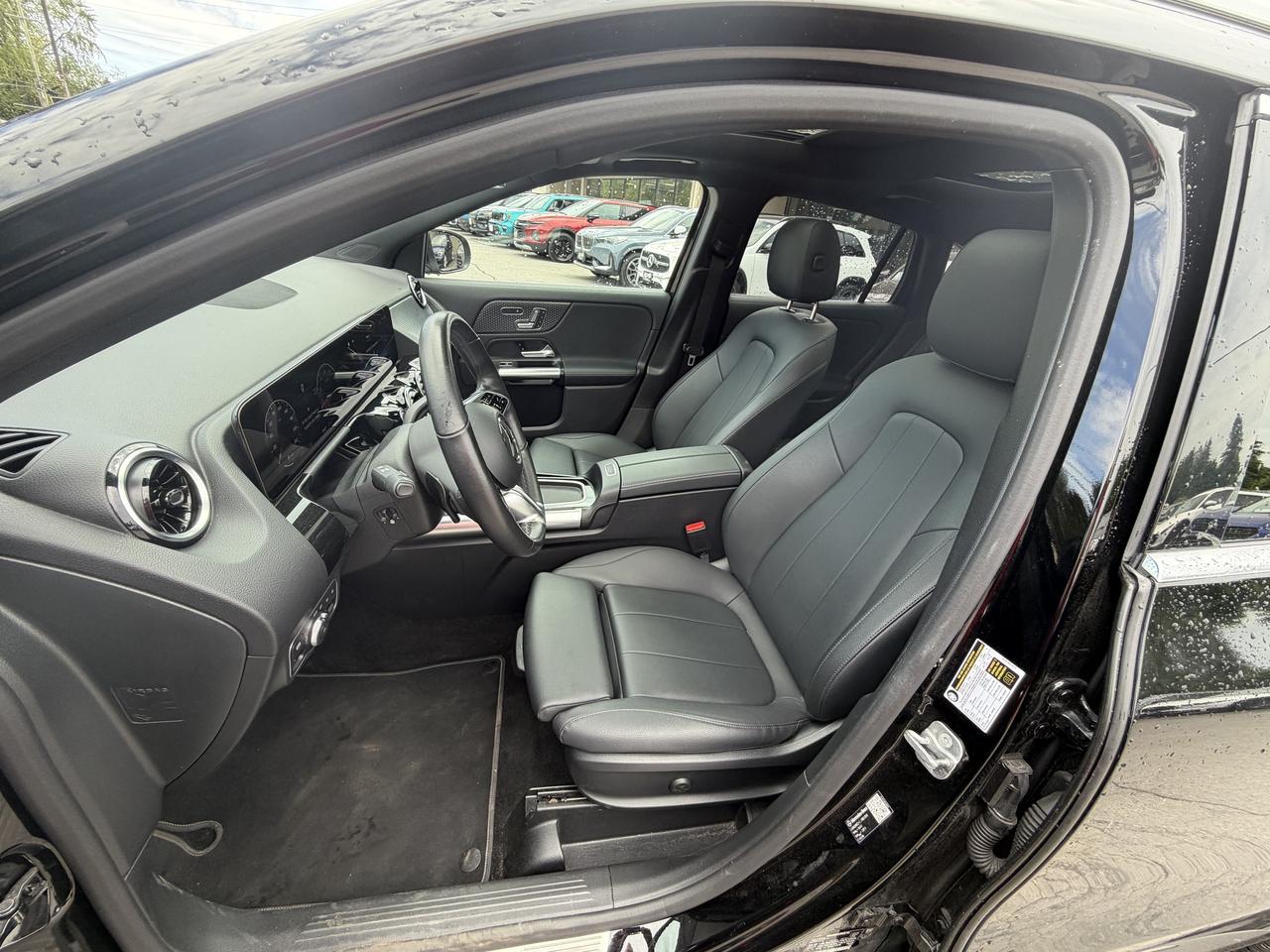 2026 Mercedes-Benz GLA GLA 250/HEATED SEATS/SUN ROOF/CALL PICTON Photo