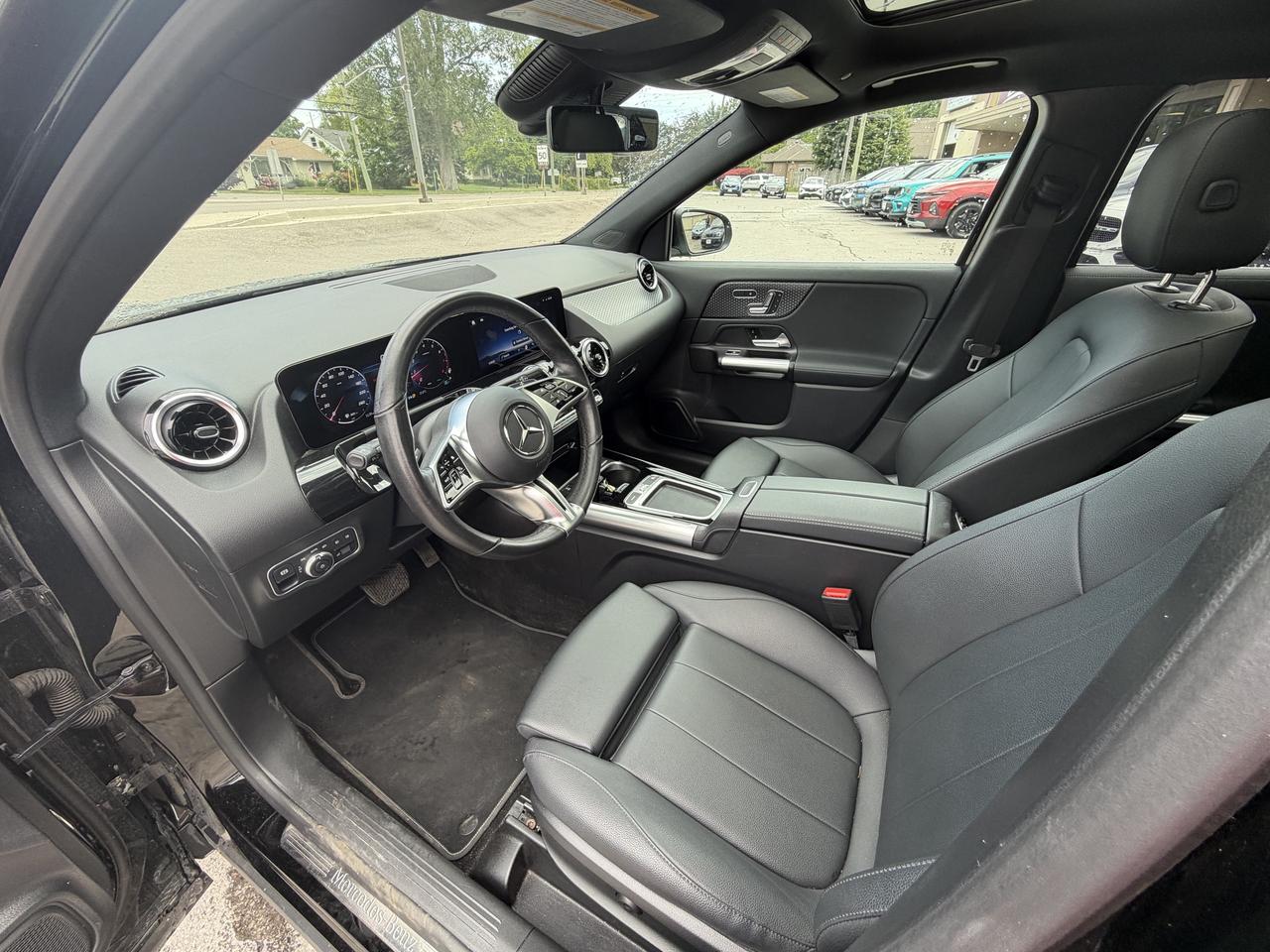 2026 Mercedes-Benz GLA GLA 250/HEATED SEATS/SUN ROOF/CALL PICTON Photo
