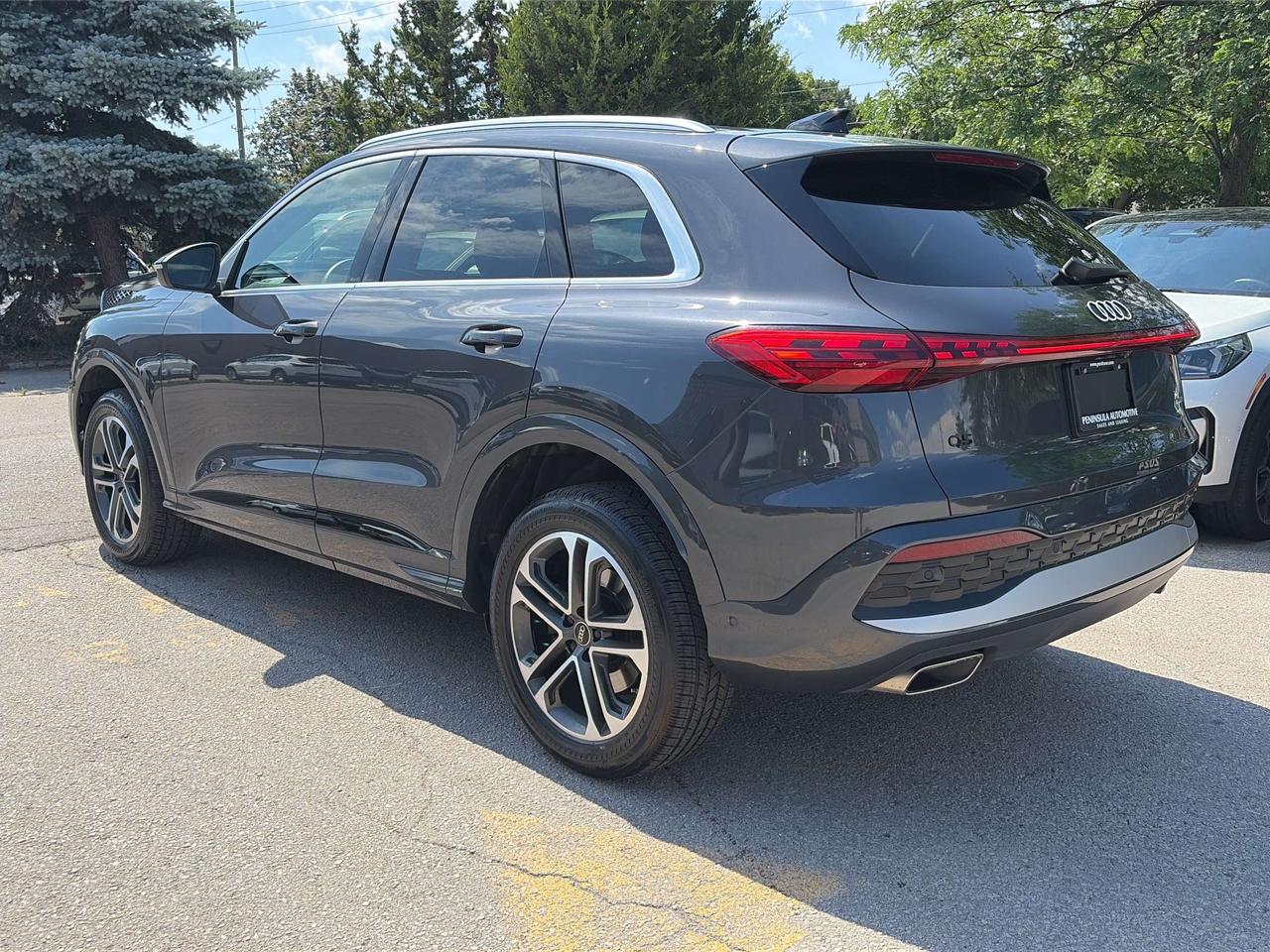 2025 Audi Q5 4 NEW TIRES, AMBIENT LIGHT, PANOROOF, CARPLAY Photo