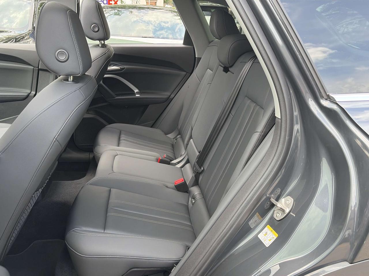 2025 Audi Q5 4 NEW TIRES, AMBIENT LIGHT, PANOROOF, CARPLAY Photo