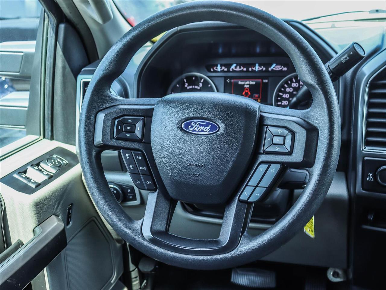 2022 Ford F-350 XLT Photo