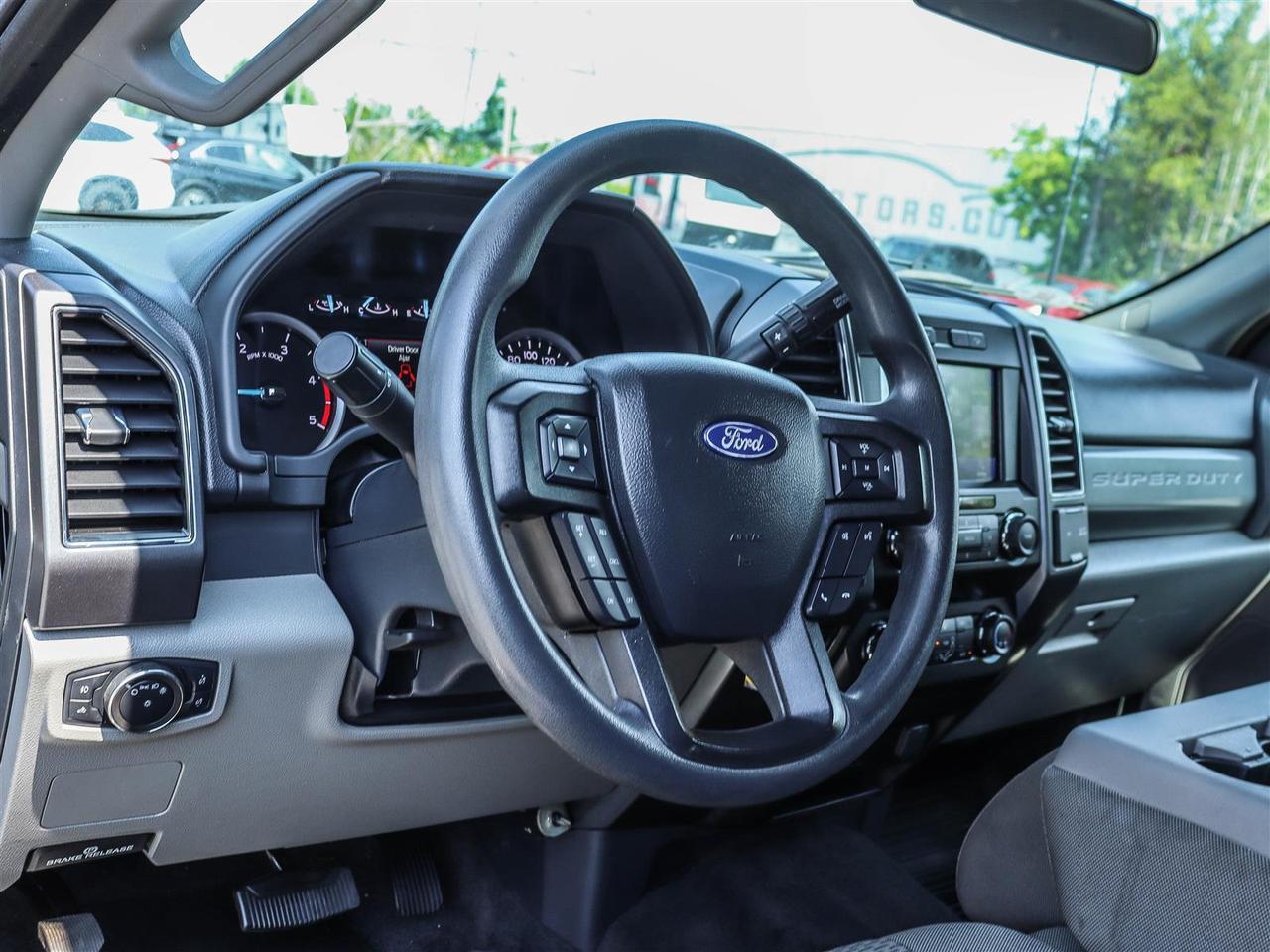 2022 Ford F-350 XLT Photo