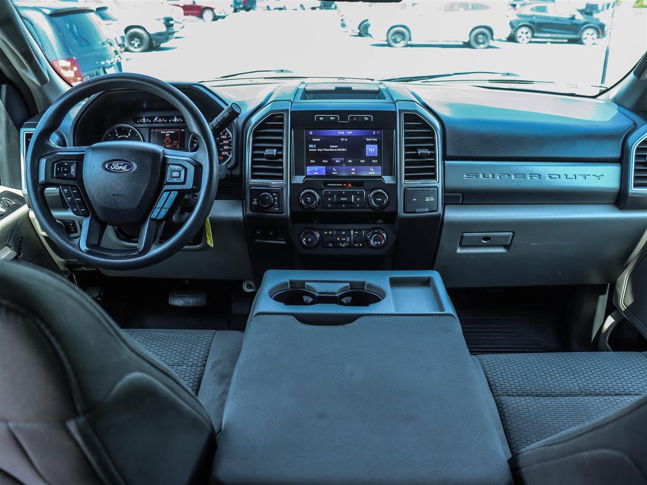 2022 Ford F-350 XLT Photo